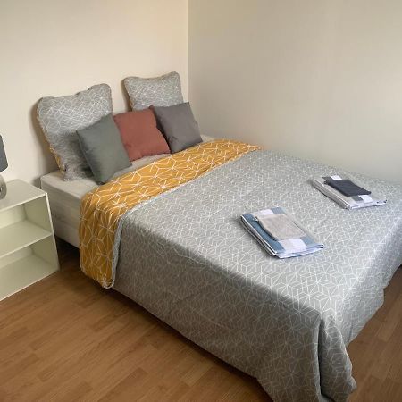 Villa Tenjin Chambre 1 Bondy Bagian luar foto